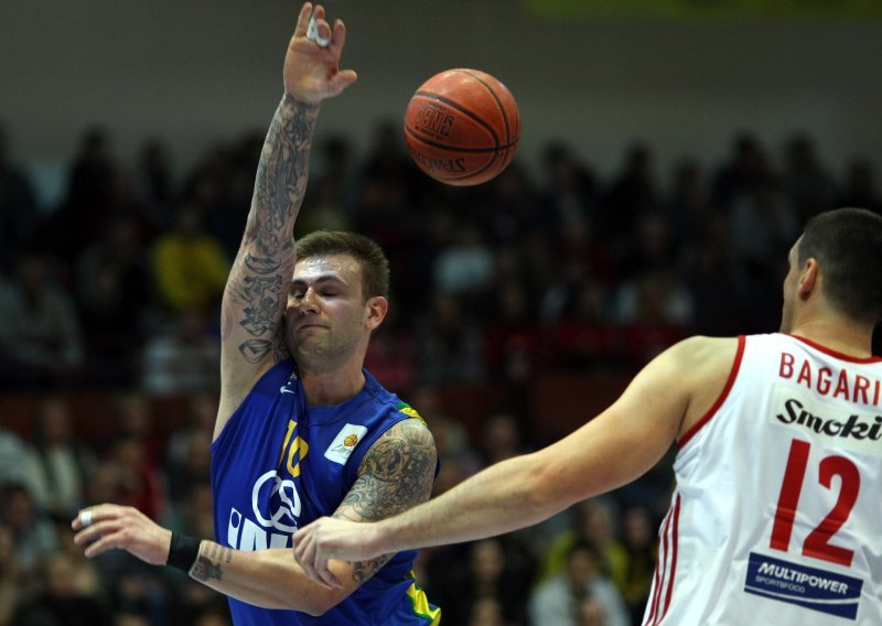 Hrvatski košarkaš prozvao Crnogorca: Svi su mi govorili da je psihopat, a skoro sam i umro