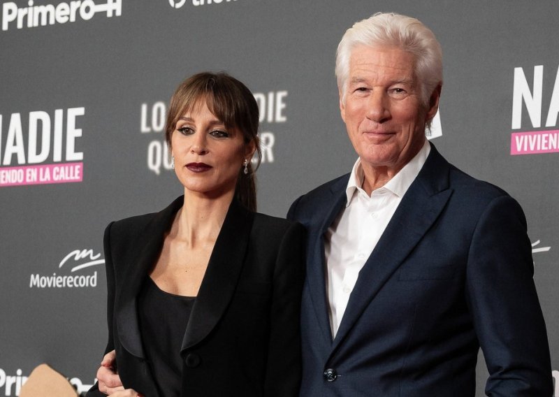 Zvijezde večeri: Richard Gere ne odvaja se od svoje prelijepe supruge Španjolke