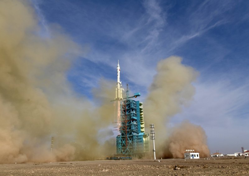 Kina uspješno lansirala letjelicu Shenzhou-22 na svemirsku postaju Tiangong
