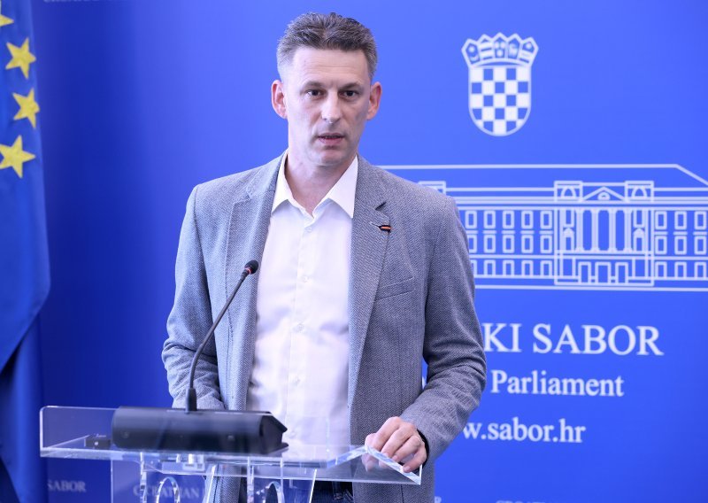 Petrov: 'Nemate pravo poskupljivati dopunsko ako ne znamo što građani time dobivaju'