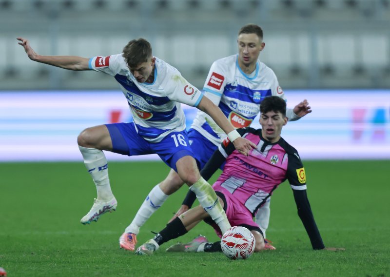 Evo što šef Sudačke komisije kaže o spornom penalu na utakmici Osijeka i Lokomotive