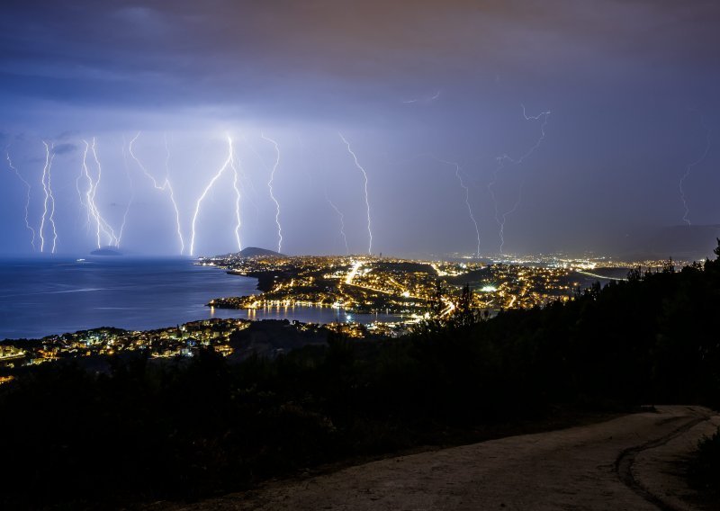 Meteorolozi podigli nekoliko uzbuna: Prijete nam poplave, ali i tuča te novi snijeg