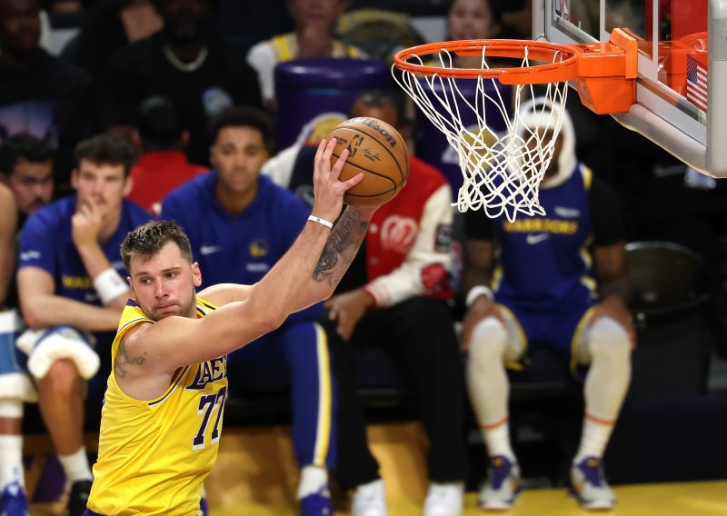 Dončić briljirao u derbiju LA-ja; Zubac nije spriječio poraz Clippersa