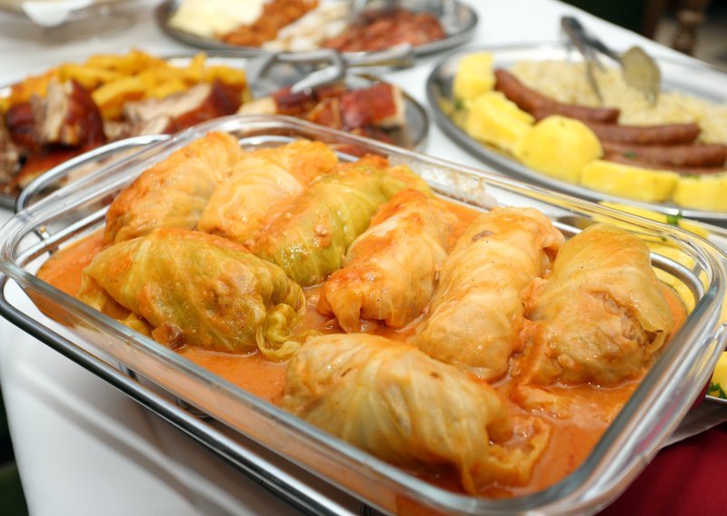 Za ovim jelom svi luduju: Evo kako učiniti sarmu još boljom i ukusnijom