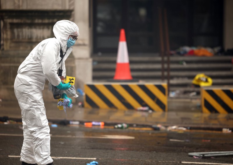 Muškarac koji se autom zabio u navijače u Liverpoolu priznao krivnju