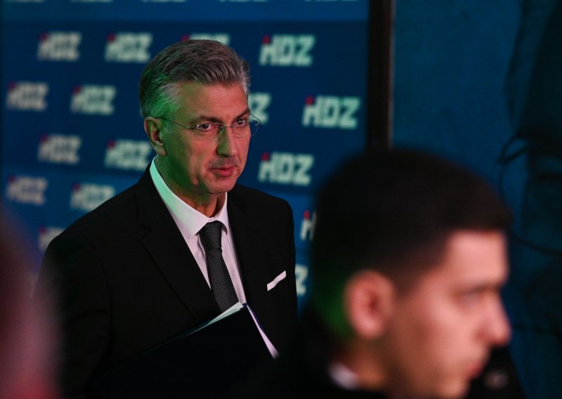 Plenković o planovima nakon rušenja Vjesnika, komentirao i Milanovića, Thompsona...