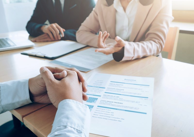 Novi skandal u Francuskoj: Bivši djelatnik ministarstva drogirao više od 200 žena na intervjuima za posao