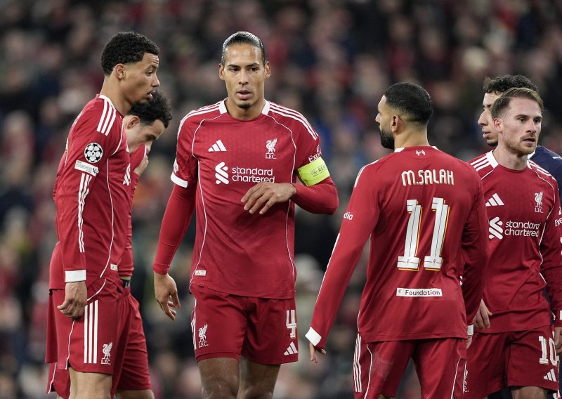 Nakon katastrofe, navijači Liverpoola se obrušili na 'izdajnike': 'Dosta je bilo, igramo s devet igrača'