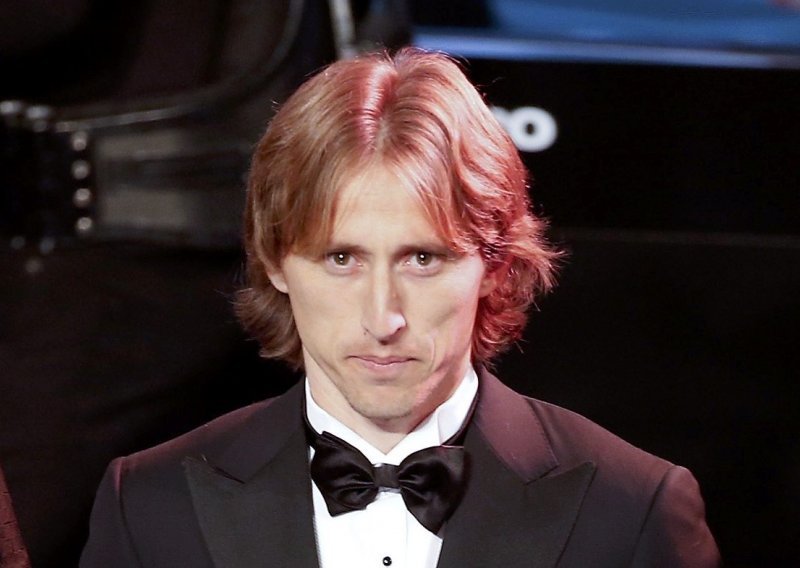 Modrić na Fifinoj gala večeri osudio potez igrača Barcelone!