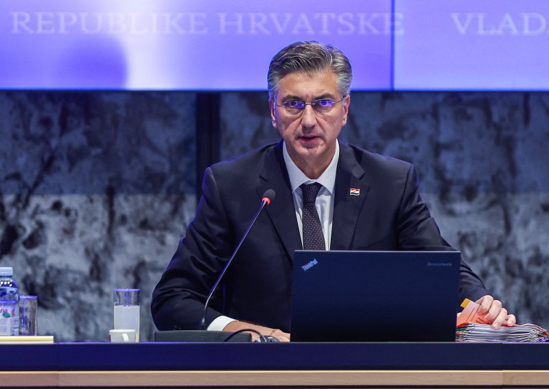 Vlada na zatvorenoj sjednici smijenila čitav niz šefova državnih tvrtki