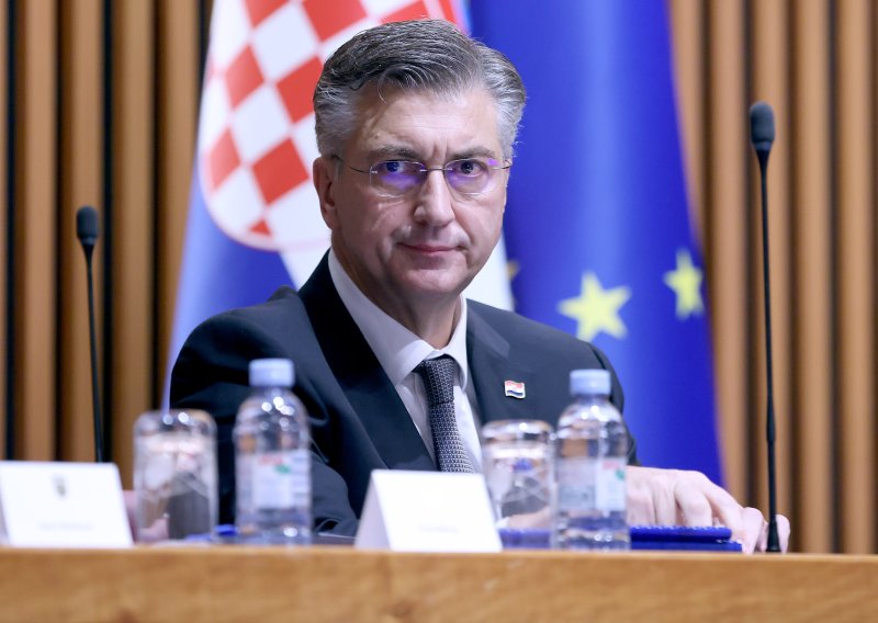 Iz Vlade stigla reakcija na uhićenje Mikulića, pojasnili i smjene šefova državnih tvrtki