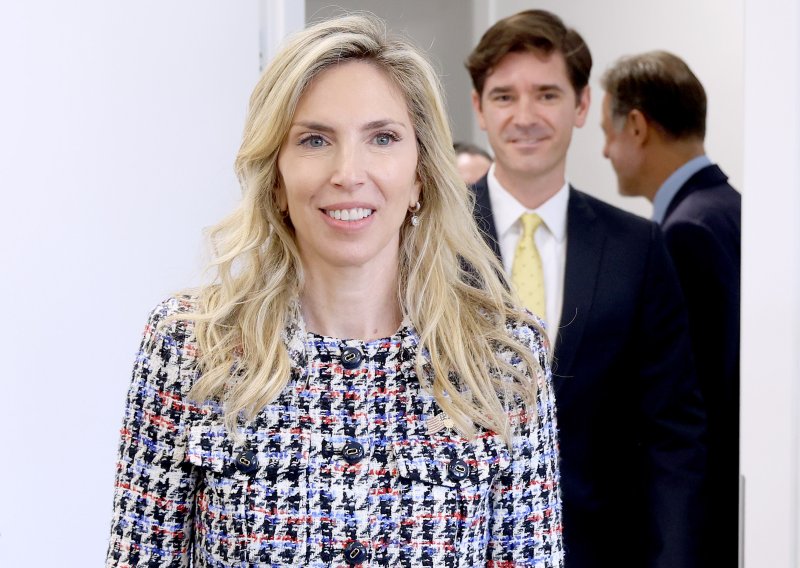 Ide joj ragbi: Sportske vještine američke veleposlanice izazvale lavinu kometara