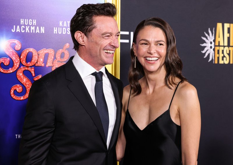 Hugh Jackman objavu posvetio novoj djevojci pa navukao bijes javnosti