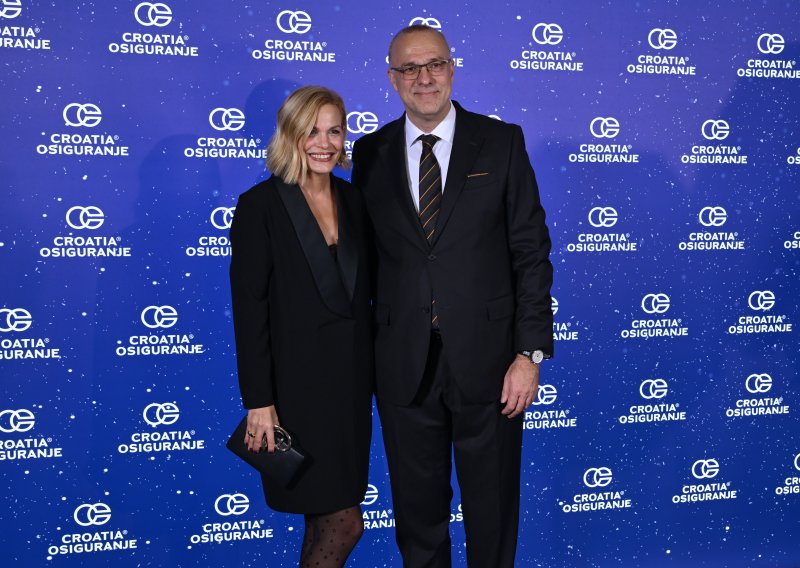 Nevenu Rendeli poznajem godinama i nikad je nisam vidio u ovakvim cipelama