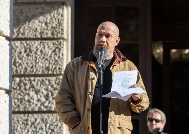 Boris Dežulović otvorio 31. Sa(n)jam knjige u Istri