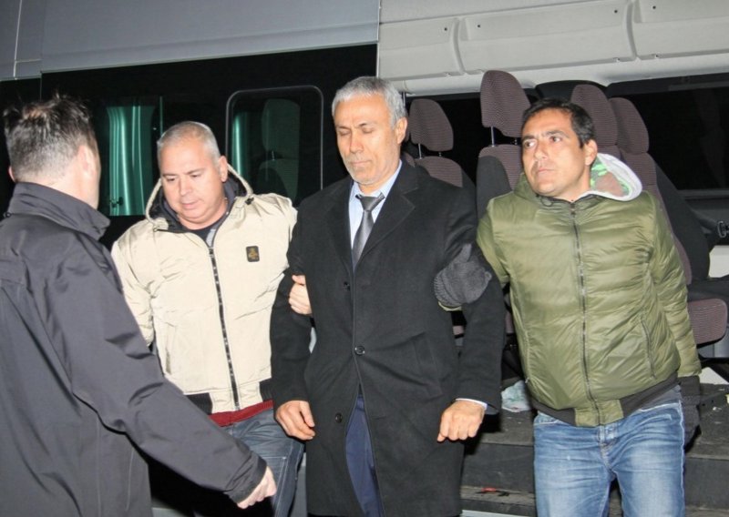 Atentator na papu izbačen iz grada prije dolaska Lava XIV.: 'Htio sam popričati'