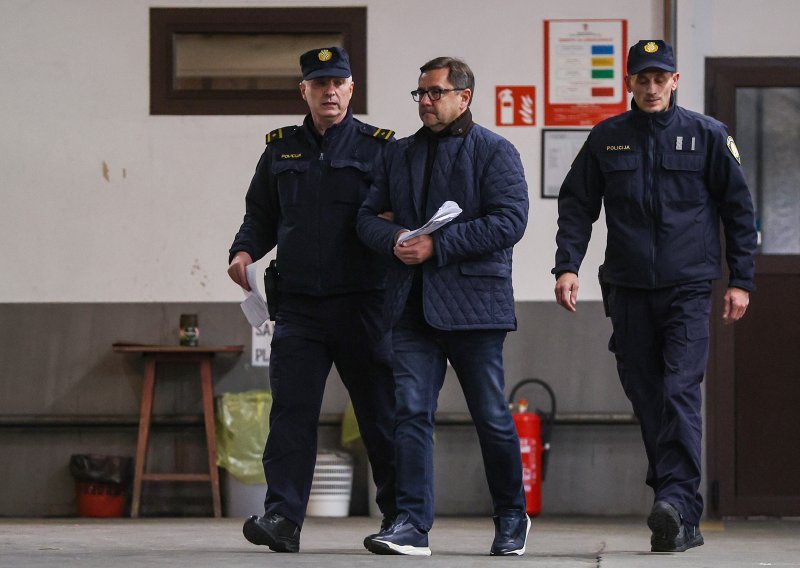 Uskok ispitao Mikulića, očekuju se odluke o istrazi i pritvoru