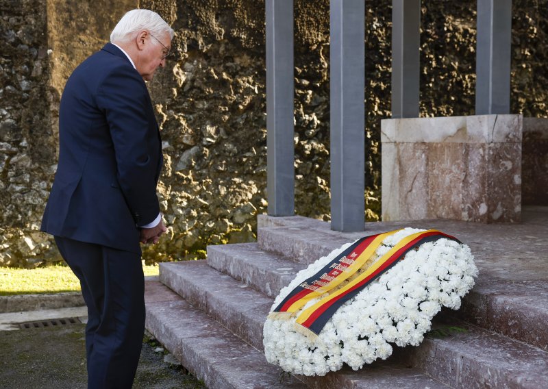 Prvi njemački čelnik posjetio Guernicu: 'Zločin su počinili Nijemci'