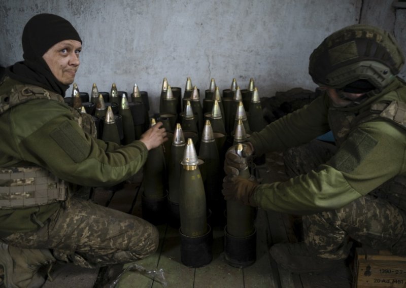 NATO: Šaljemo američko oružje Ukrajini i dalje