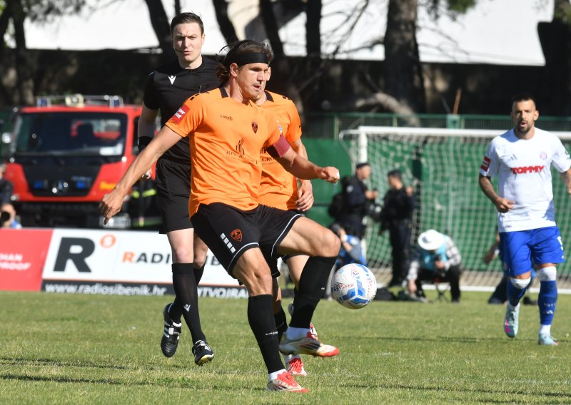 Mnogi su ga vidjeli u Hajduku, ali to se nije dogodilo. Sada je Santini objasnio i razloge