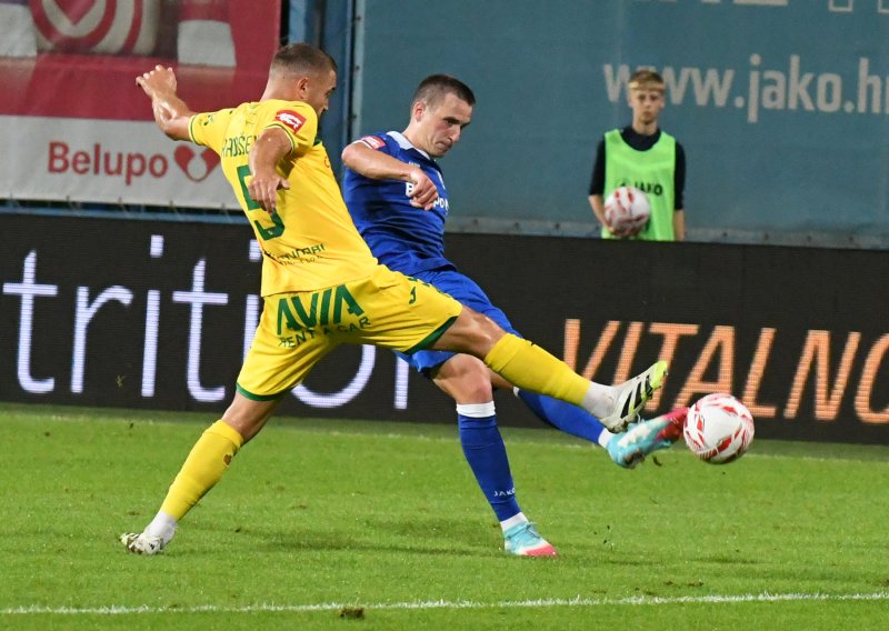 Nestorovski sjajnim penalom doveo Slaven u vodstvo pred kraj poluvremena, pogledajte gol