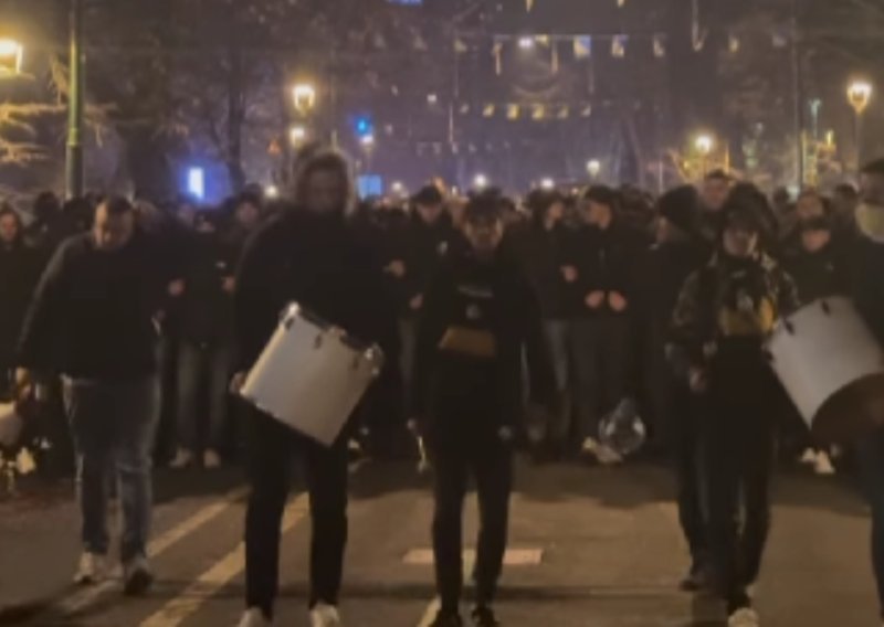Sarajevo ovo ne pamti! Pogledajte ludnicu navijača dva sata prije utakmice protiv Srbije