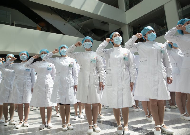 Na današnji dan čovjek s upalom pluća primljen je u bolnicu u Wuhanu. Ostalo je povijest