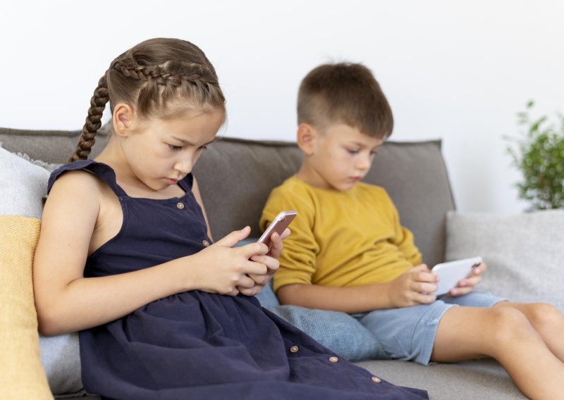 Milijuni predškolaca već su na društvenim mrežama: Stručnjaci upozoravaju na ozbiljne posljedice