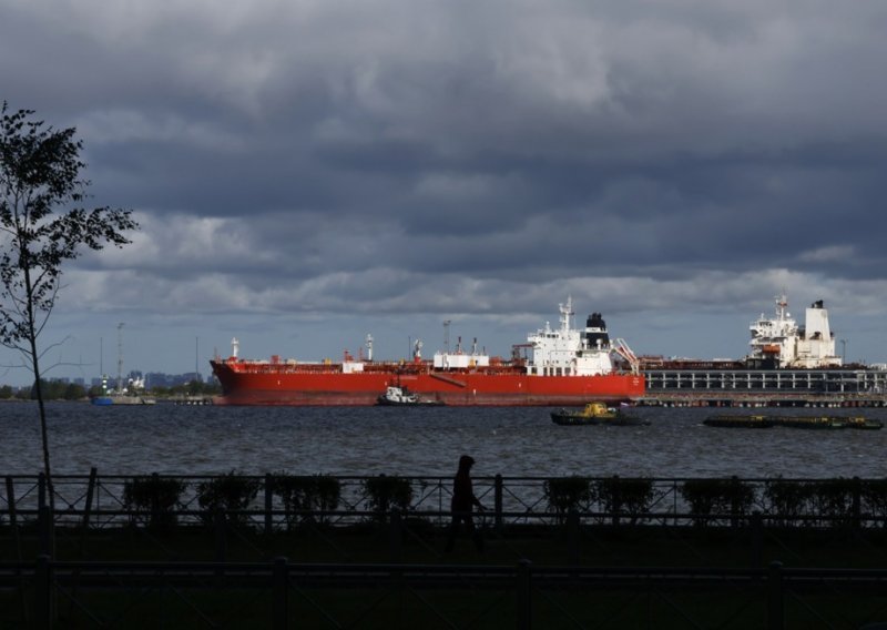 Ruski teretni brod napadnut kod Turske, doletio mu dron?