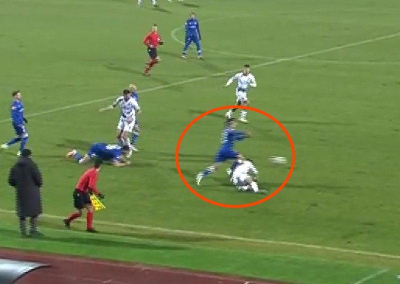 Dinamovci se hvatali za glavu; pogledajte što je dosudio Erceg u ovoj situaciji