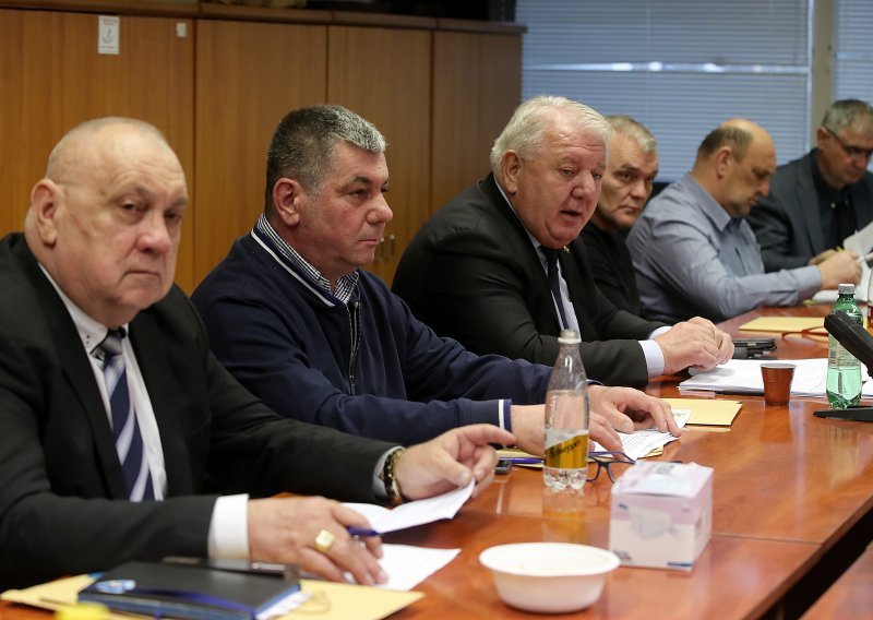 HVIDR-a oštro osudila nedjeljne marševe: 'Prizivaju bolna sjećanja'