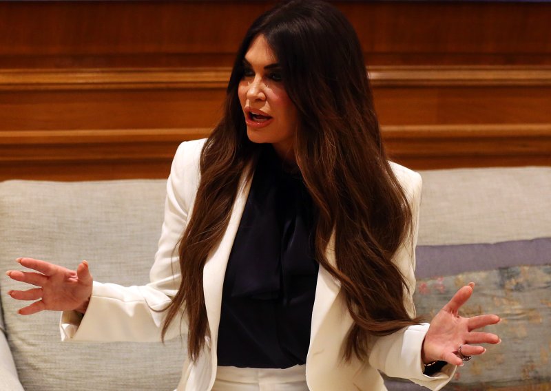 Nesuđena Trumpova snaha u mjesec dana 'pokorila' Atenu: Puni tabloide i kroji sudbinu Grčke