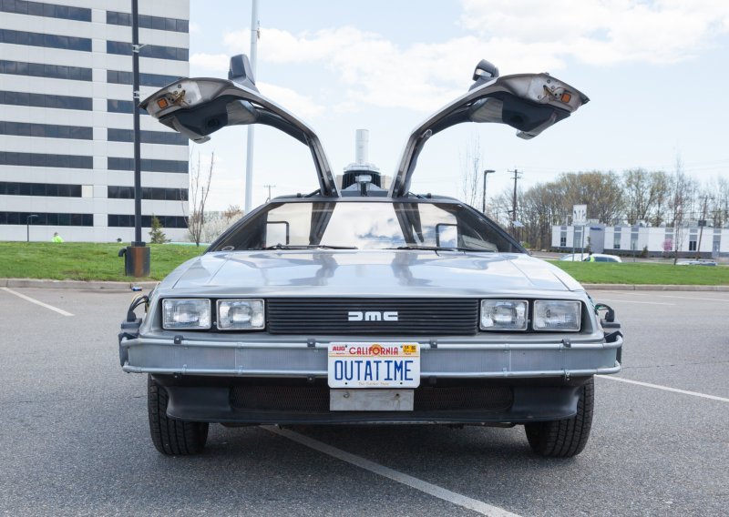 Kultni DeLorean se vraća u proizvodnju!