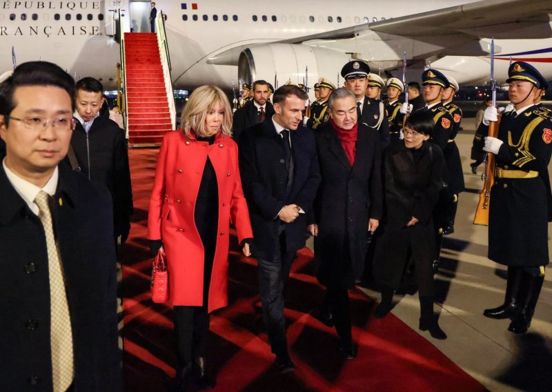 Brigitte Macron modno iznenadila: Ovaj izbor nitko nije očekivao