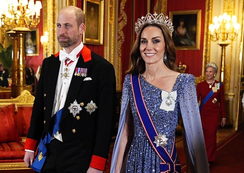 Kate Middleton sve je ostavila bez riječi u nikad viđenoj haljini, a tek tijara