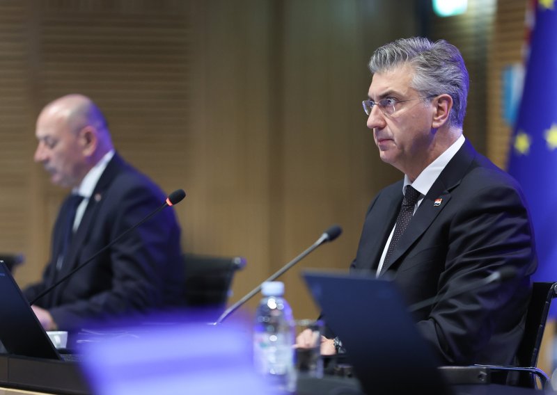 Plenković: Osuđujemo napad na policajca u Splitu