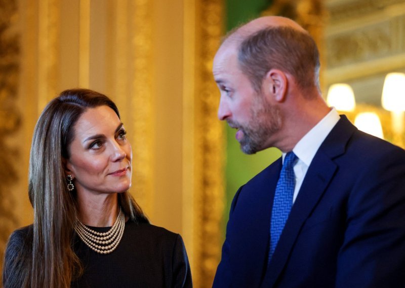 Princ William uhvaćen kako požuruje Kate: Snimka govori više od riječi