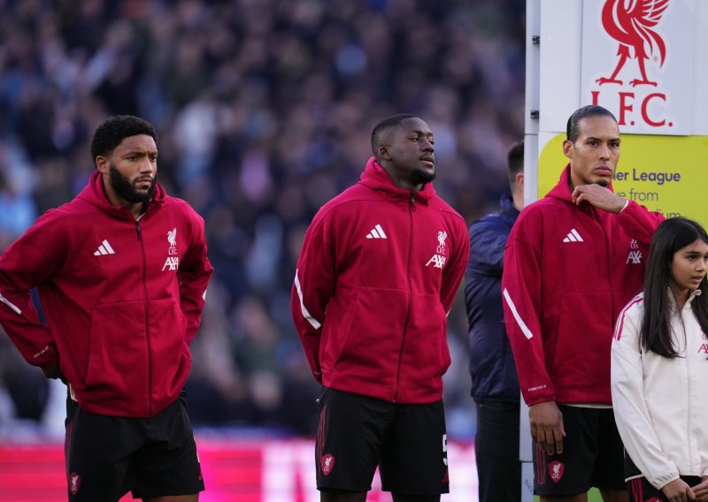 Navijači bijesni nakon novog šoka: 'Najgori igrač ikad u dresu Liverpoola, prodajte ih'