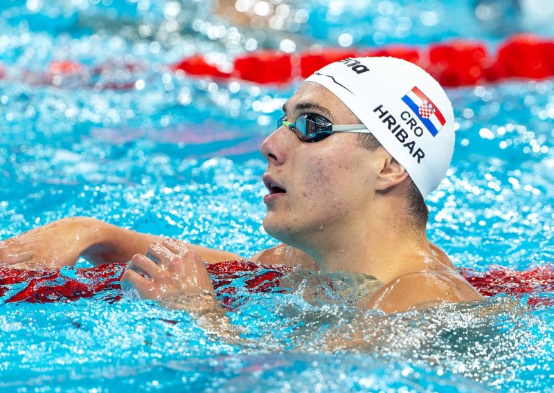 Mješovita štafeta u finalu, Sivec u polufinalu na 200m prsno