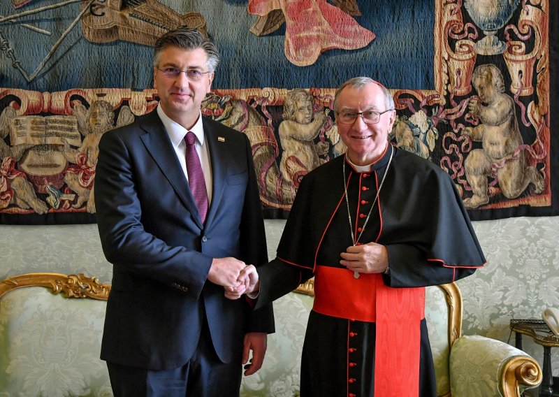 Plenković stigao u Vatikan, prvo se susreo sa državnim tajnikom Parolinom