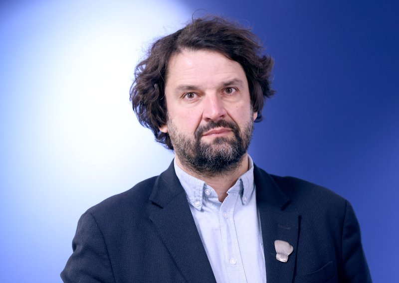 Jokić: 'Djecu više ne odgajaju ni roditelji ni crkva niti škola, odgajaju ih algoritmi'