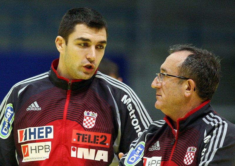 'Červar mi je lagao u lice, o čemu da ja s njim pričam? Da ga sretnem na ulici, ne bih ga ni pozdravio'