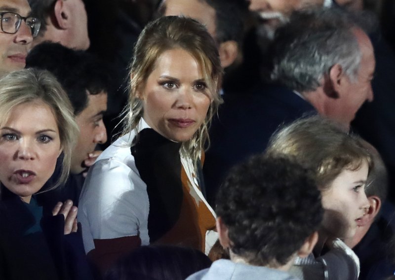 O ovome bruji Pariz: Zbog svoje najmlađe kćeri Brigitte Macron se ponovno našla u problemu