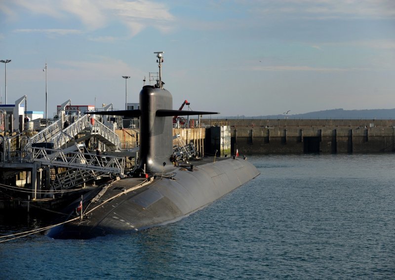 Francuska pucala na dronove: Letjeli su iznad baze s nuklearnim podmornicama