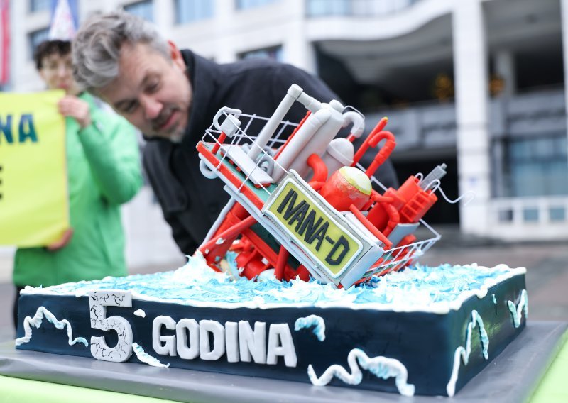 Greenpeace prosvjedovao ispred INA-e zbog plinske platforme u Jadranu: Evo što su im odgovorili