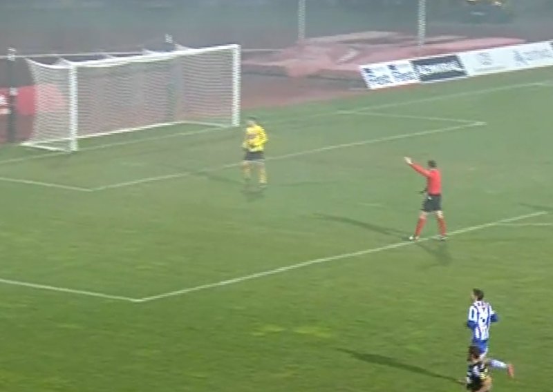 Bizarna situacija u Prvoj NL! Golmanu Karlovca ništa nije bilo jasno, pogledajte što mu je dosuđeno