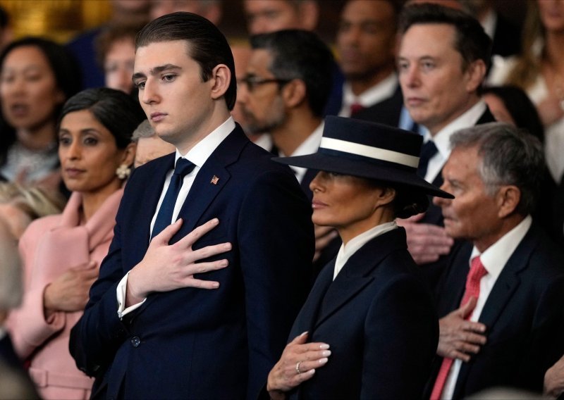 Barron Trump pred velikom životnom odlukom: 'Jako je blizu tome da se okrene vjeri'