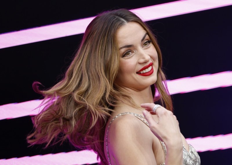 Ana de Armas o odnosu s Keanuom Reevesom: 'To je puno više od običnog prijateljstva'