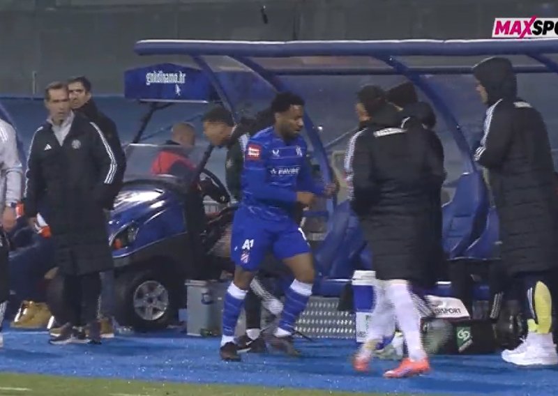 Pogledajte kako je Pierre-Gabriel ušao u 'klinč' s klupom Hajduka