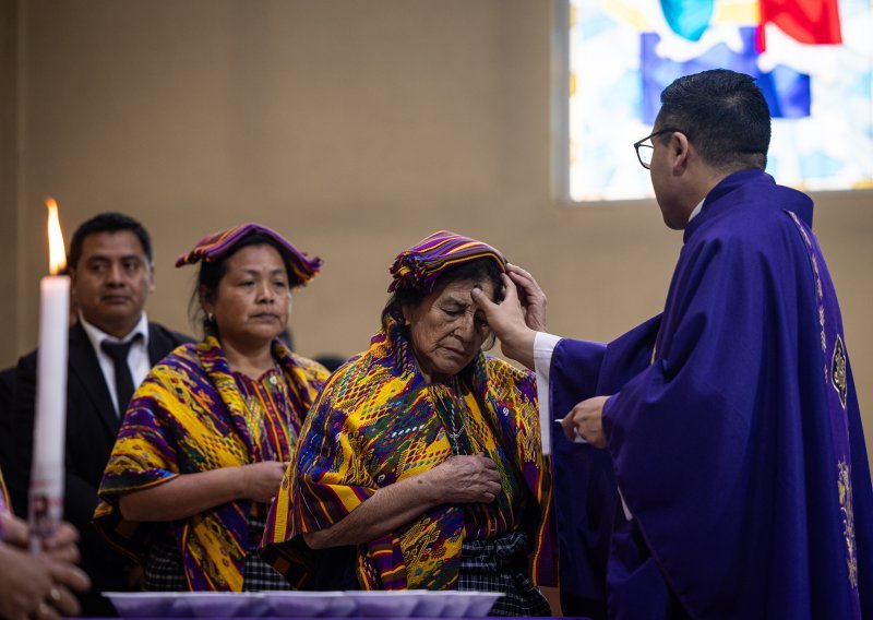 Vatikan ostao tvrd: Žene ne mogu biti svećenice i - točka!